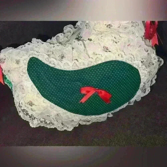 Handcrafted Mother Goose Christmas Decor - Picture 2 of 7